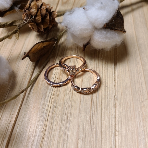 ๐๐BACK IN STOCK!๐๐3 PC Rose Gold Plated ring - Picture 2 of 12